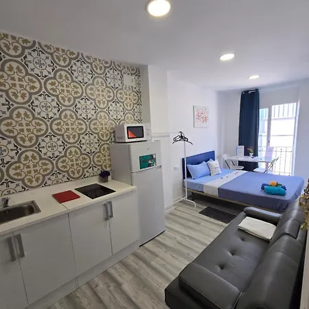 Lindux Airport Apartment